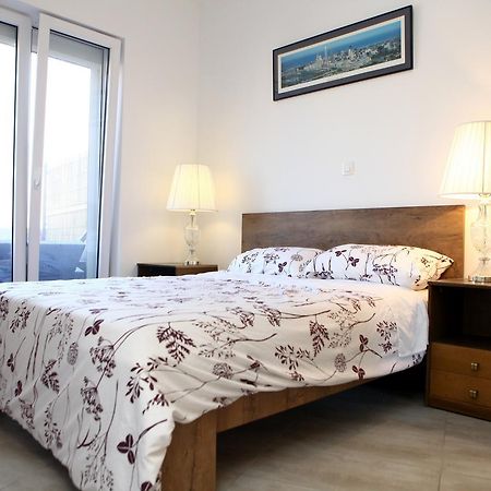 Charming San Simon Beach Apartment Jn Izola Buitenkant foto
